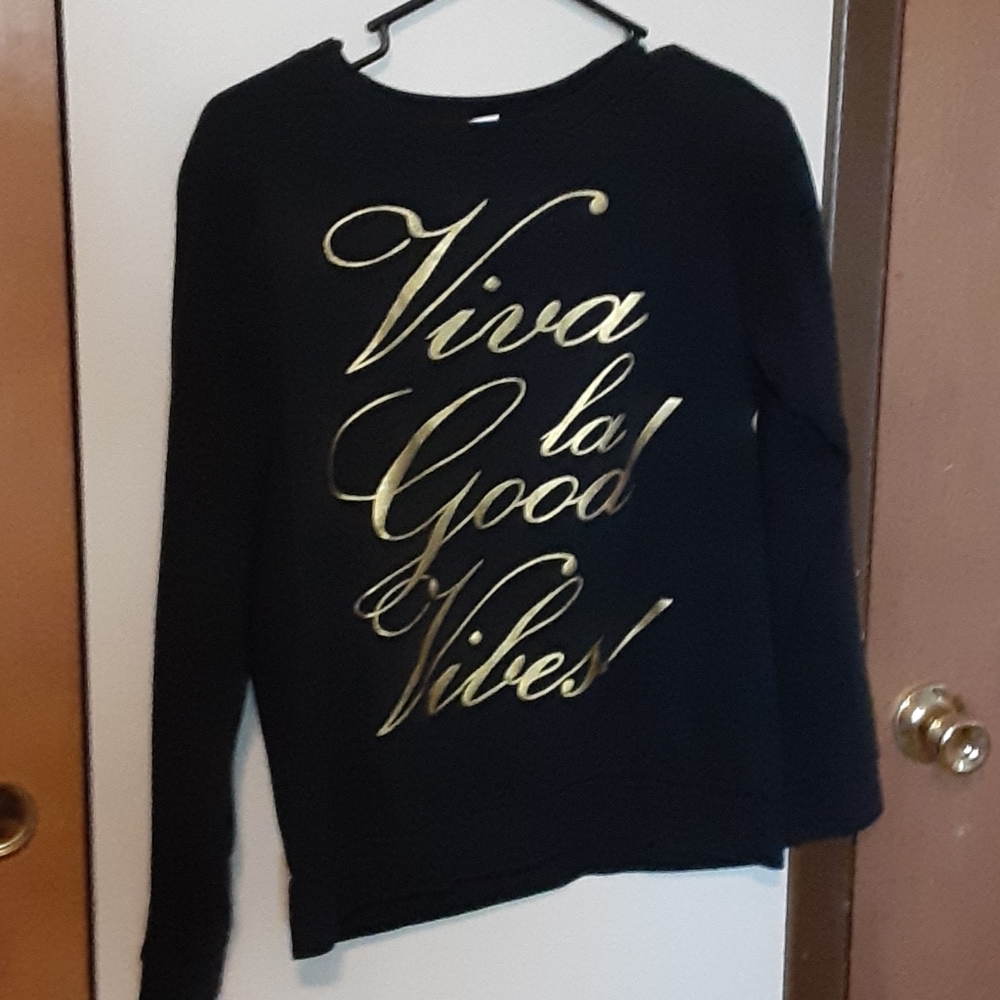 Juniors medium long sleeve